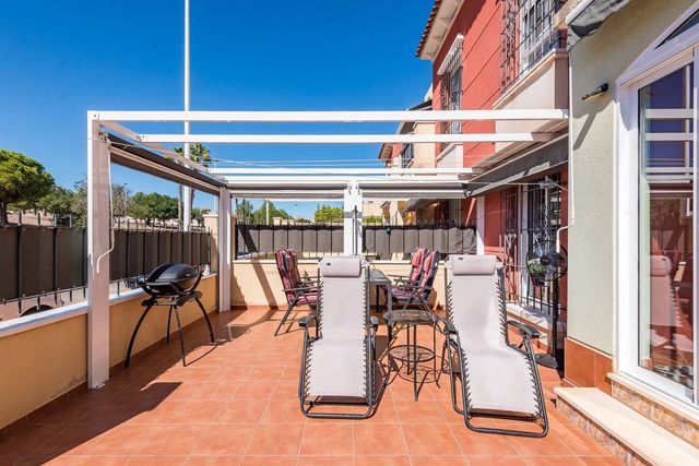 2 soveværelse Lejlighed til salg i Aguas Nuevas, Torrevieja med swimmingpool - € 220.000 (Ref: 10102988)
