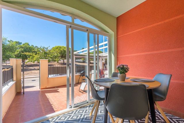 2 soveværelse Lejlighed til salg i Aguas Nuevas, Torrevieja med swimmingpool - € 220.000 (Ref: 10102988)