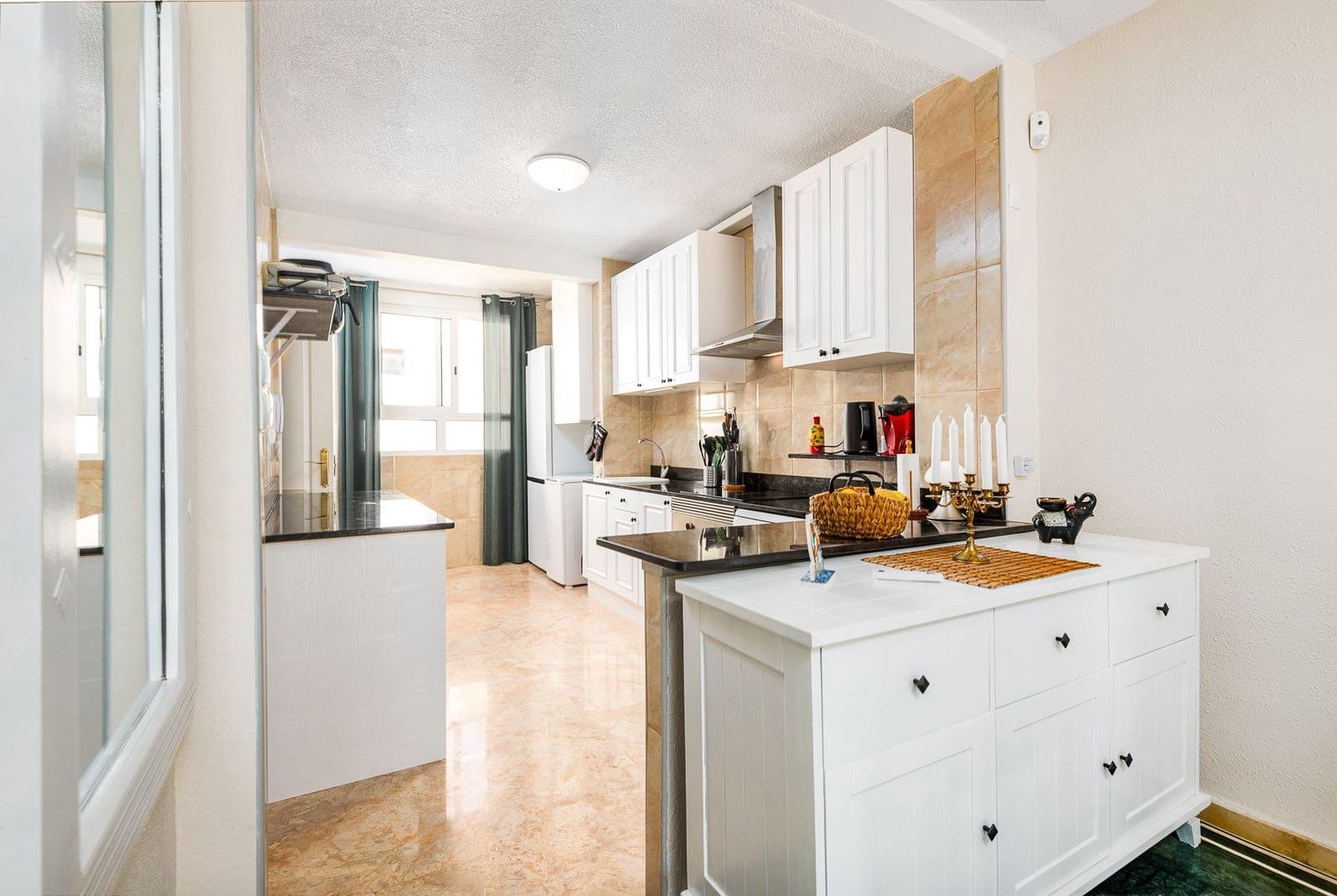 2 slaapkamer Appartement te koop in Torrevieja - € 170.000 (Ref: 10102989)