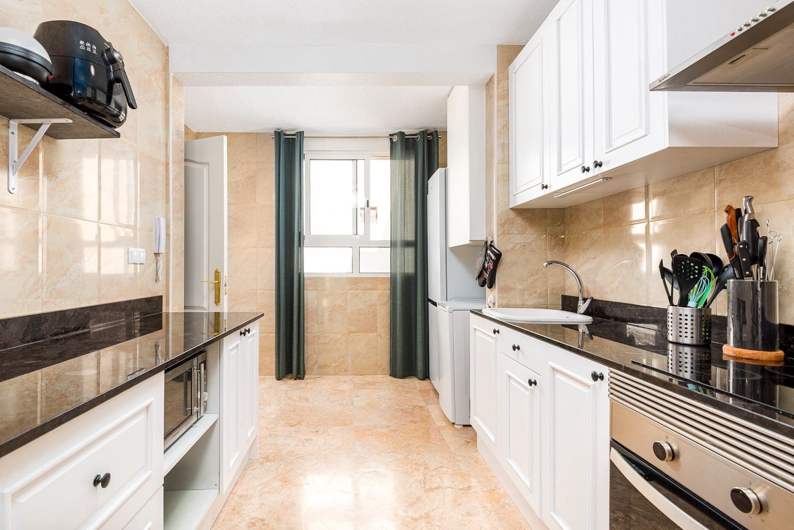 2 slaapkamer Appartement te koop in Torrevieja - € 170.000 (Ref: 10102989)