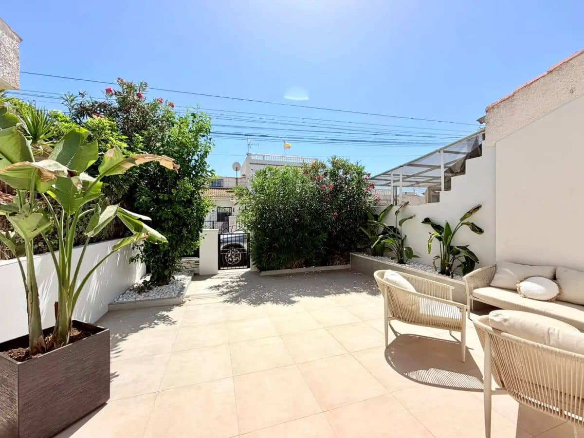 2 sovrum Bungalow till salu i El Chaparral - 160 000 € (Ref: 10102990)