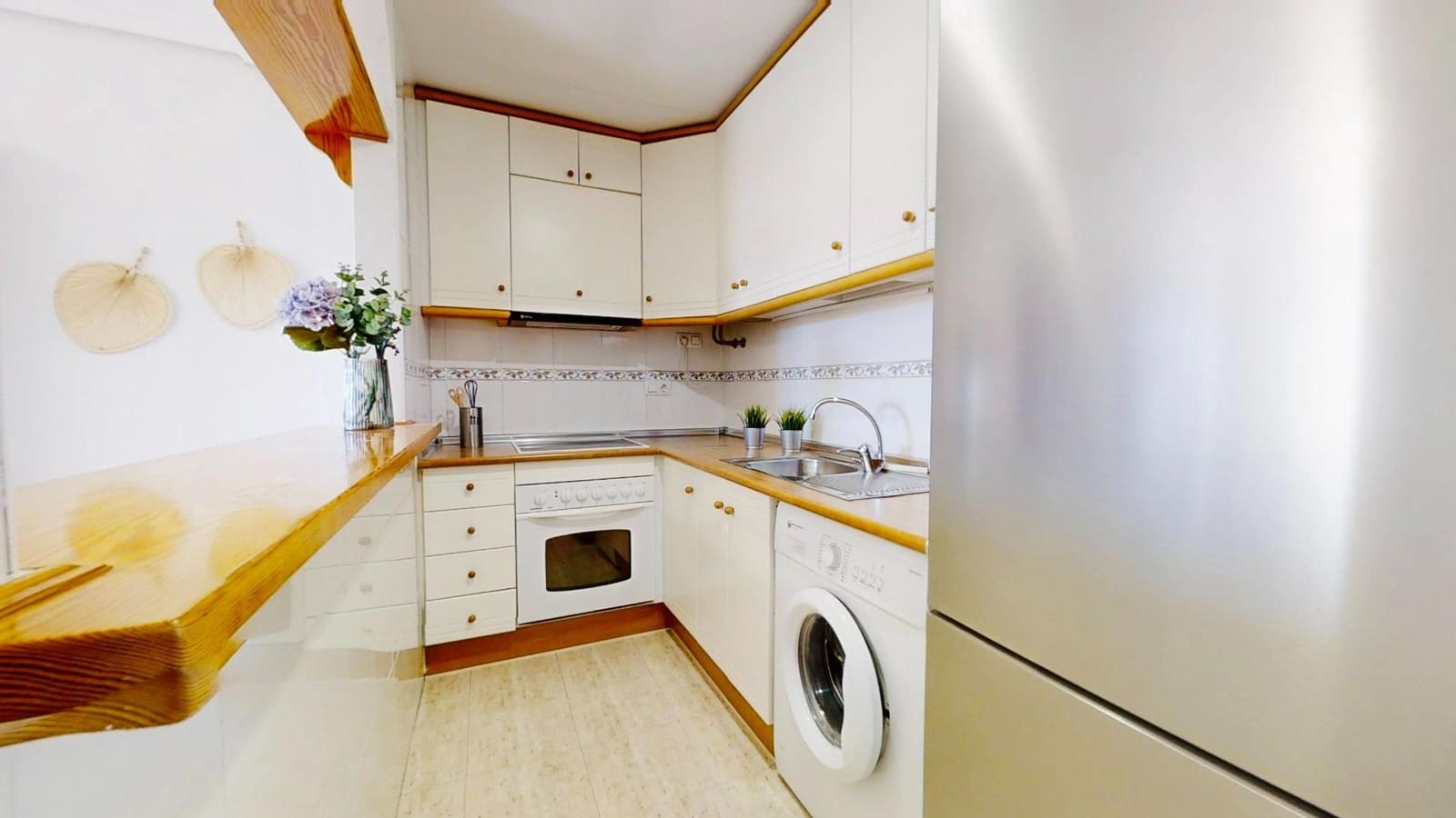 1 soveværelse Lejlighed til salg i Torrevieja med swimmingpool - € 191.999 (Ref: 10115956)