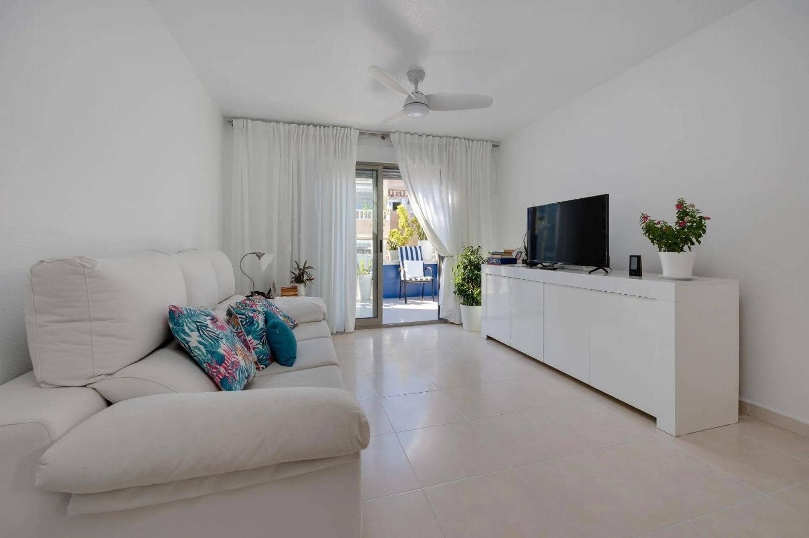 3 sovrum Takvåning till salu i Torrevieja med pool garage - 329 000 € (Ref: 10115957)