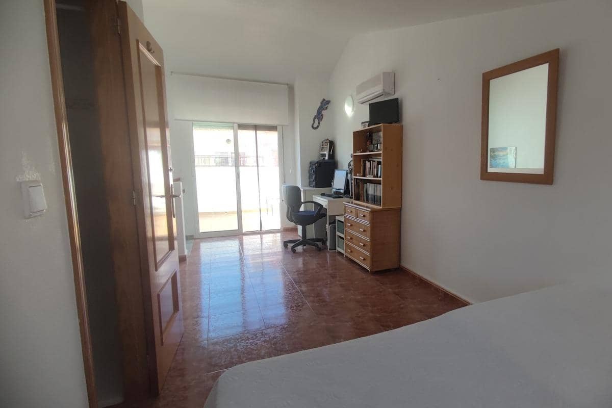 3 camera da letto Appartamento in vendita in Playa Flamenca con garage - 220.000 € (Rif: 10115960)