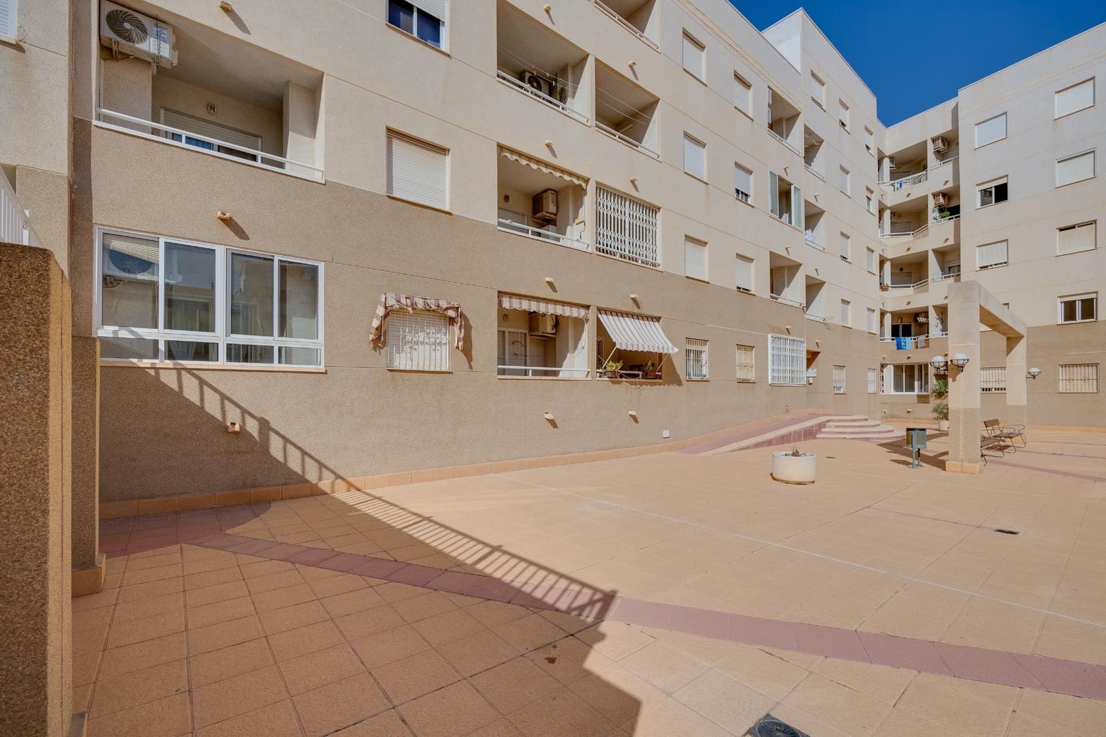 2 camera da letto Appartamento in vendita in Torrevieja con piscina - 135.000 € (Rif: 10115961)