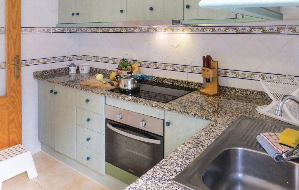 3 bedroom Townhouse for sale in Torrevieja with pool - € 192,000 (Ref: 10115962)