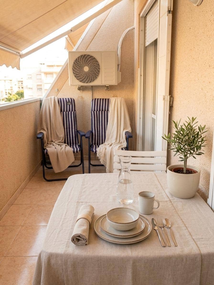 2 soverom Penthouse til salgs i Torrevieja med svømmebasseng garasje - € 149 990 (Ref: 10115963)