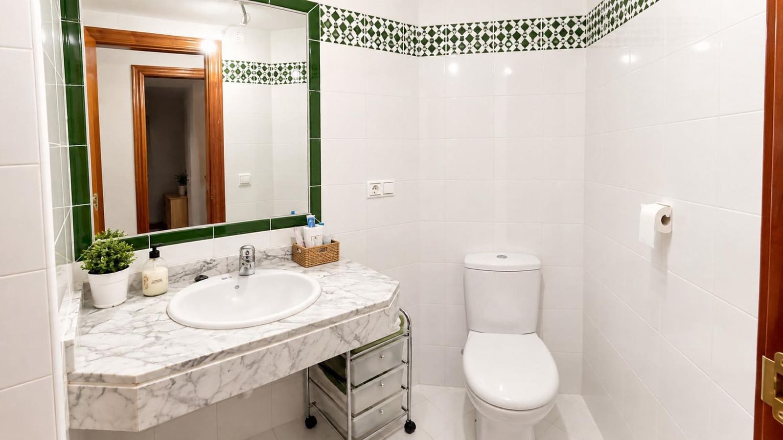 Apartamento de 2 habitaciones en Torrevieja en venta - 260.000 € (Ref: 10115967)