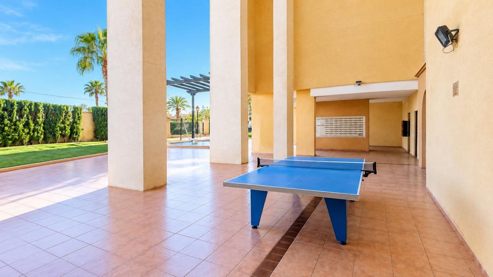 Apartamento de 2 habitaciones en Torrevieja en venta - 260.000 € (Ref: 10115967)