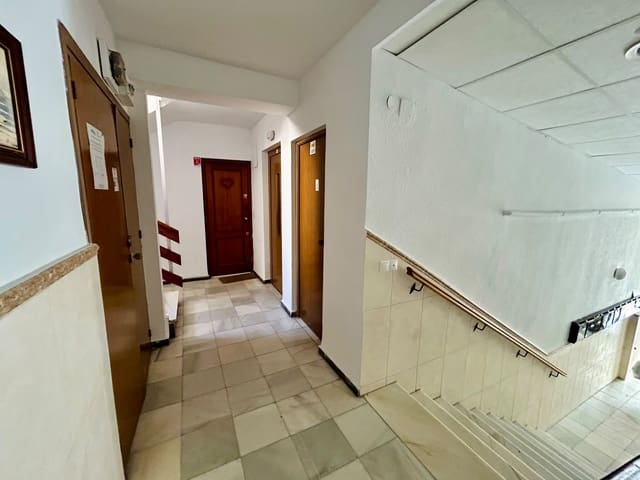 Apartamento de 2 habitaciones en Avenida Habaneras - Curva de Palangre, Torrevieja en venta con garaje - 154.500 € (Ref: 10115982)