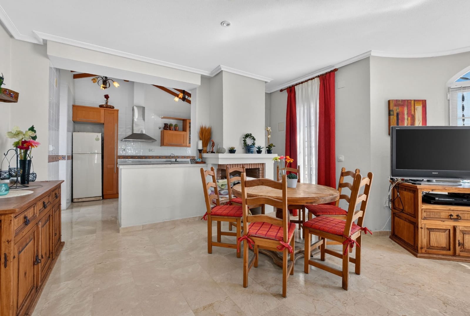 3 bedroom Villa for sale in Villamartin with pool garage - € 529,000 (Ref: 10115983)