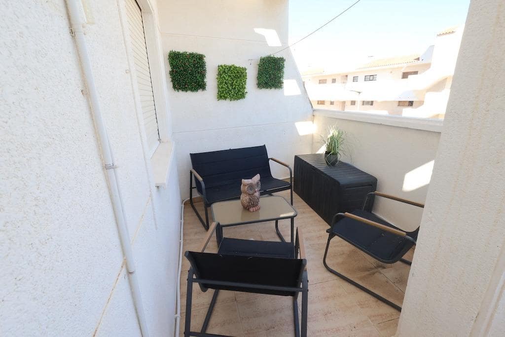 2 sypialnia Penthouse na sprzedaż w Torrevieja z basenem - 125 000 € (Ref: 10115984)