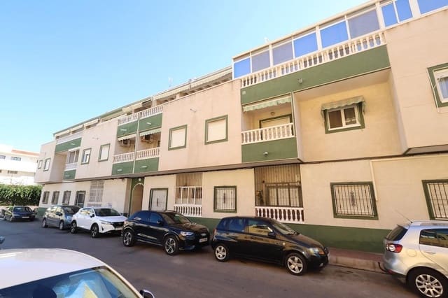 2 makuuhuone Kattohuoneisto myytävänä paikassa Playa del Cura, Torrevieja mukana uima-altaan - 125 000 € (Ref: 10115984)
