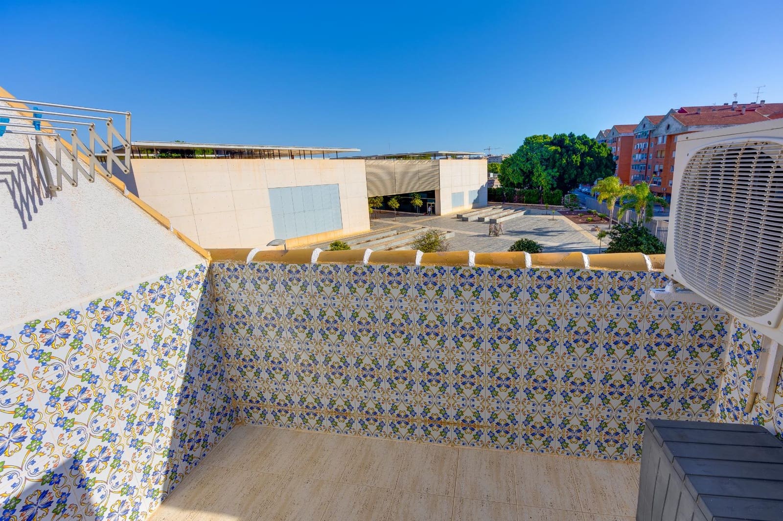 2 soverom Penthouse til salgs i Torrevieja med svømmebasseng garasje - € 159 900 (Ref: 10120419)