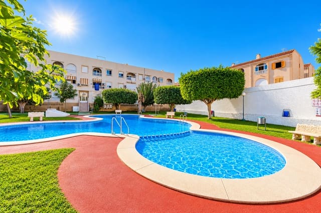 2 soveværelse Penthouse til salg i Playa del Acequión, Torrevieja med swimmingpool garage - € 159.900 (Ref: 10120419)