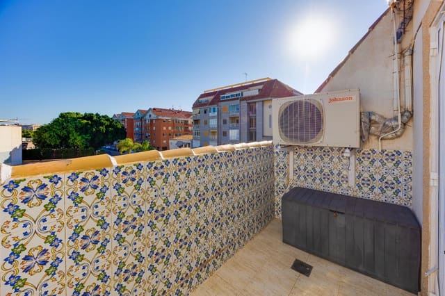 2 soveværelse Penthouse til salg i Playa del Acequión, Torrevieja med swimmingpool garage - € 159.900 (Ref: 10120419)