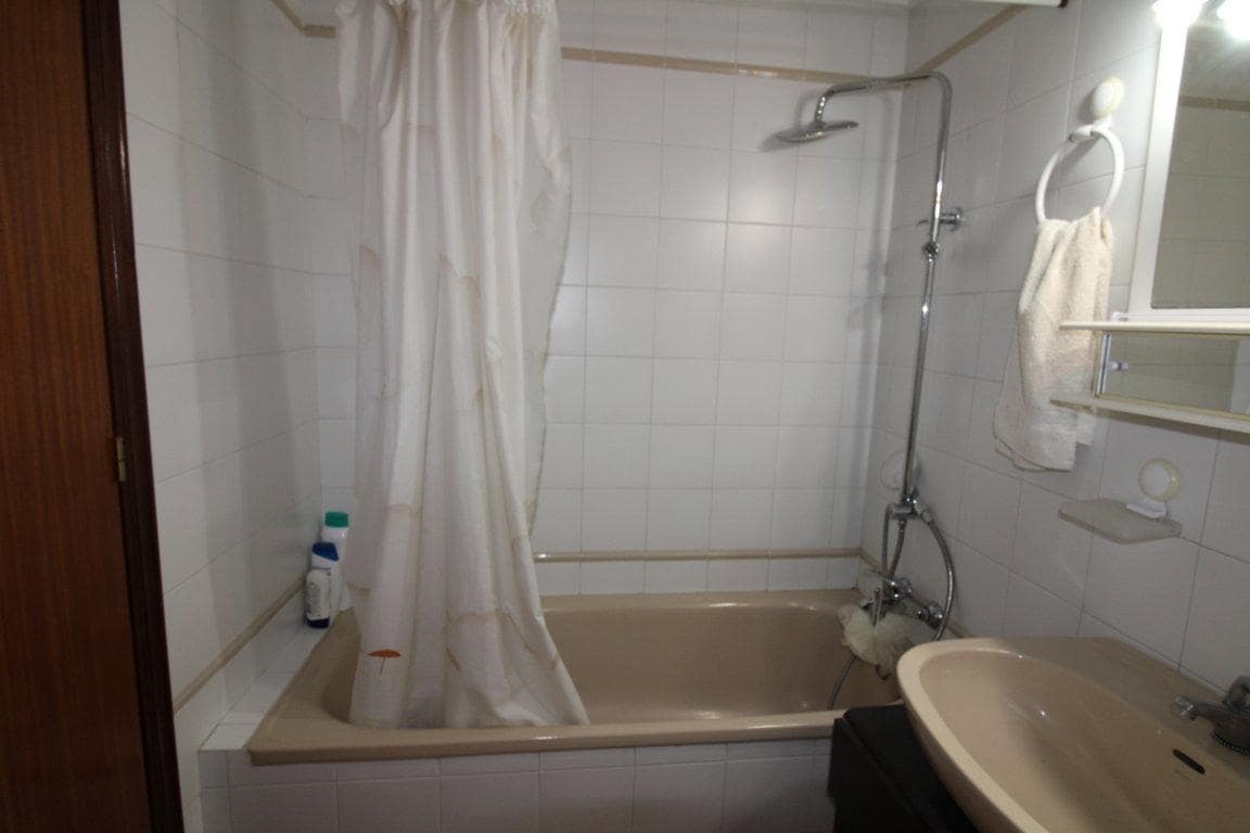 4 bedroom Apartment for sale in Torrevieja with garage - € 185,000 (Ref: 10130104)
