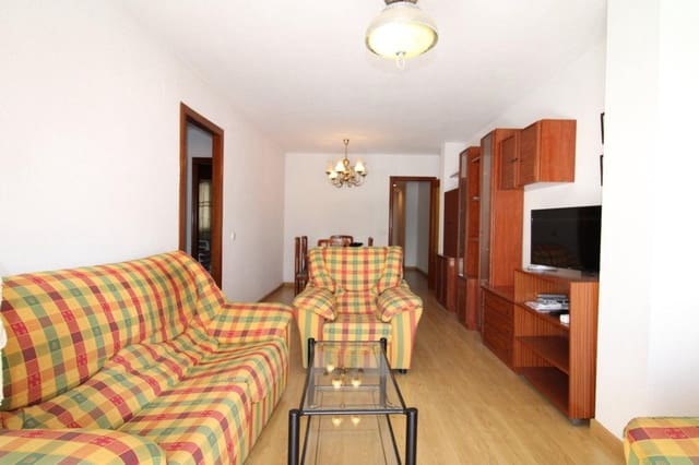 4 bedroom Apartment for sale in Las Piscinas Naturales, Torrevieja with garage - € 185,000 (Ref: 10130104)