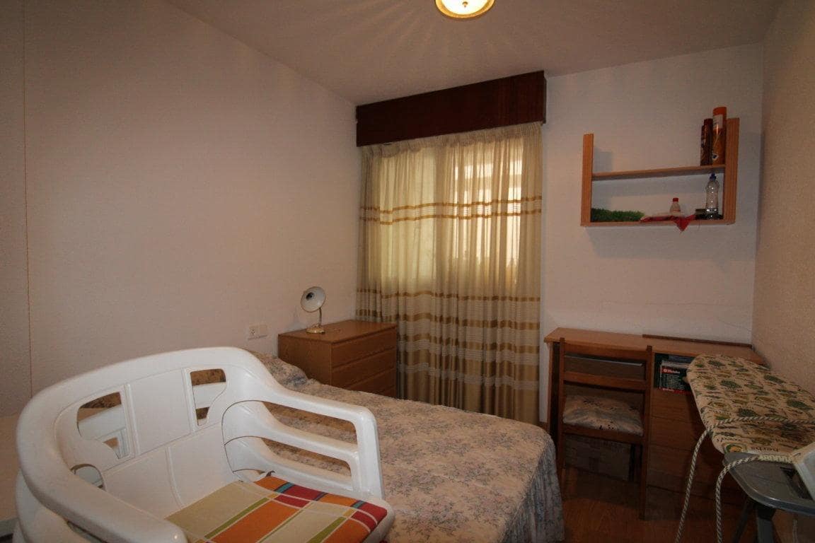 4 bedroom Apartment for sale in Torrevieja with garage - € 185,000 (Ref: 10130104)