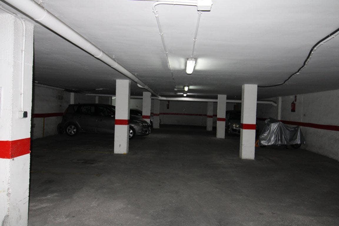 4 bedroom Apartment for sale in Torrevieja with garage - € 185,000 (Ref: 10130104)