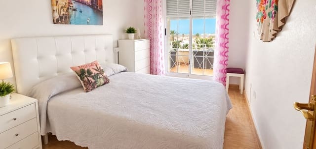 2 quarto Casa em Banda para venda em Playa Flamenca, Orihuela com piscina - 179 900 € (Ref: 10130541)