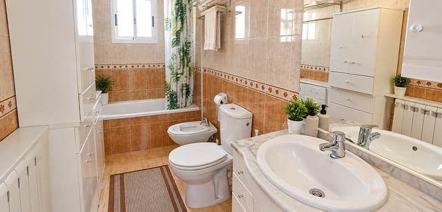 2 quarto Casa em Banda para venda em Playa Flamenca, Orihuela com piscina - 179 900 € (Ref: 10130541)