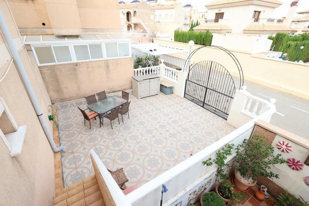 2 bedroom Bungalow for sale in La Zenia with pool - € 165,000 (Ref: 10136622)
