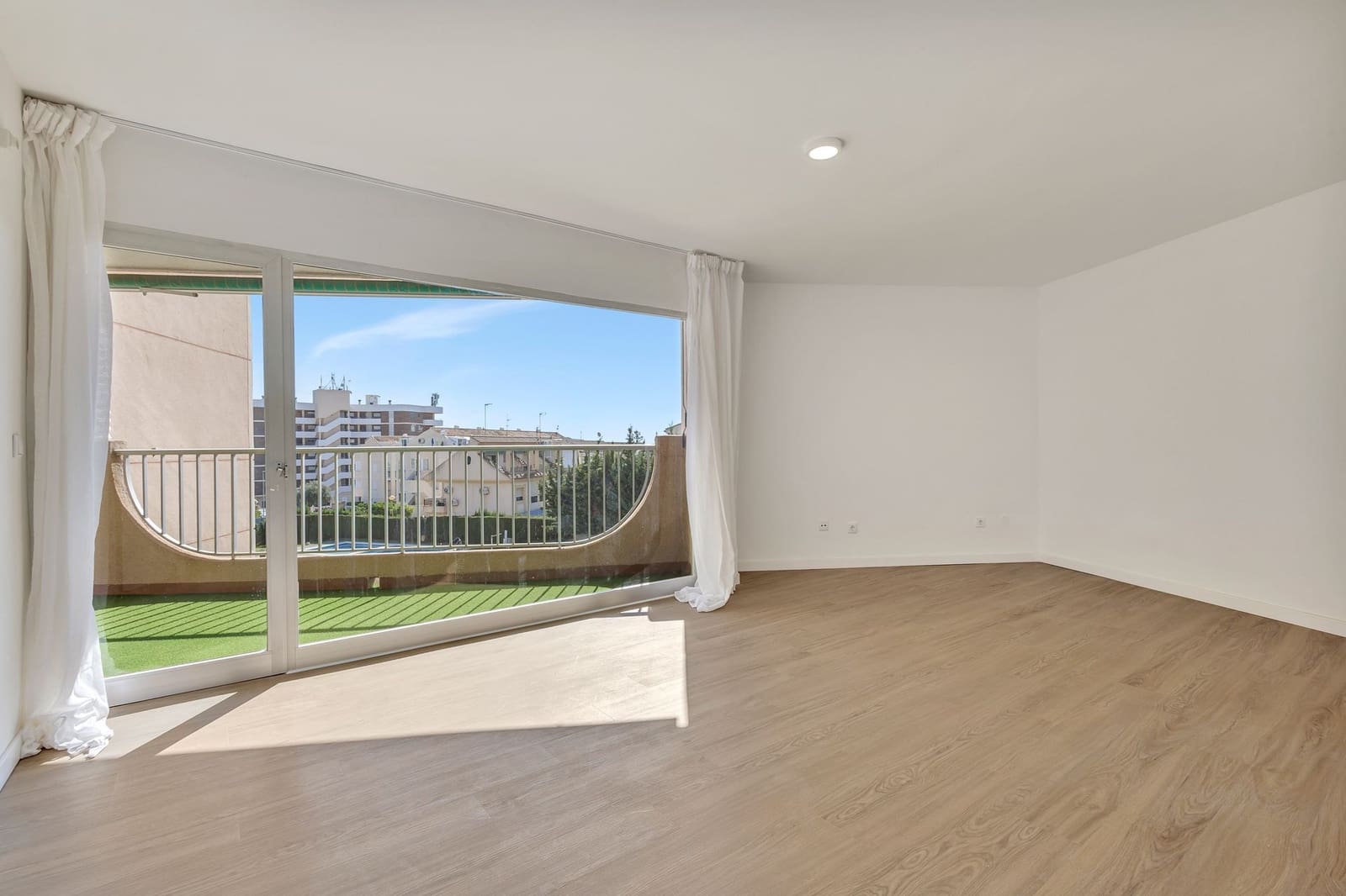 3 slaapkamer Appartement te koop in Cabo Roig met zwembad - € 247.000 (Ref: 10136624)