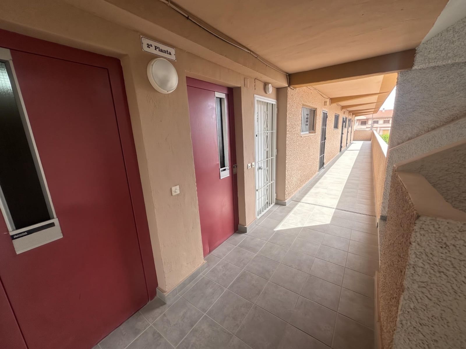Lejlighed til salg i Guardamar del Segura med swimmingpool - € 99.900 (Ref: 10139908)