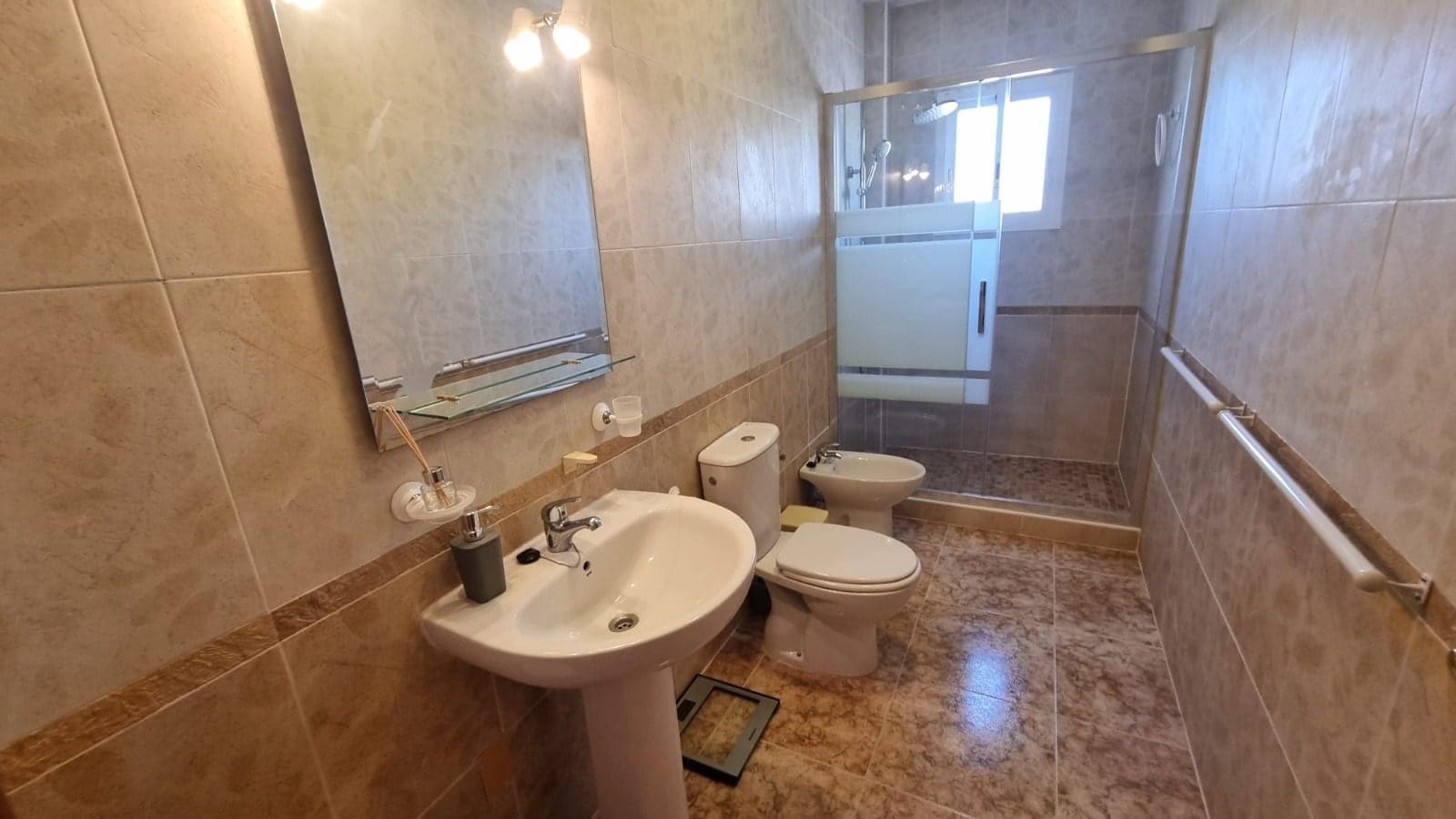 2 makuuhuone Omakotitalo myytävänä paikassa Orihuela Costa mukana uima-altaan - 222 705 € (Ref: 10144984)