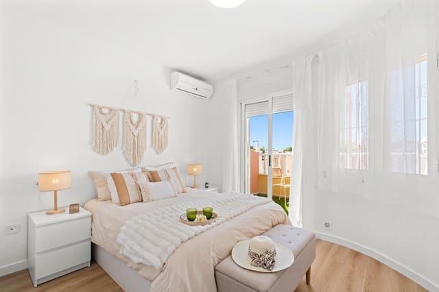2 Zimmer Villa zu verkaufen in Playa Flamenca, Orihuela mit Pool - 229.800 € (Ref: 10156235)