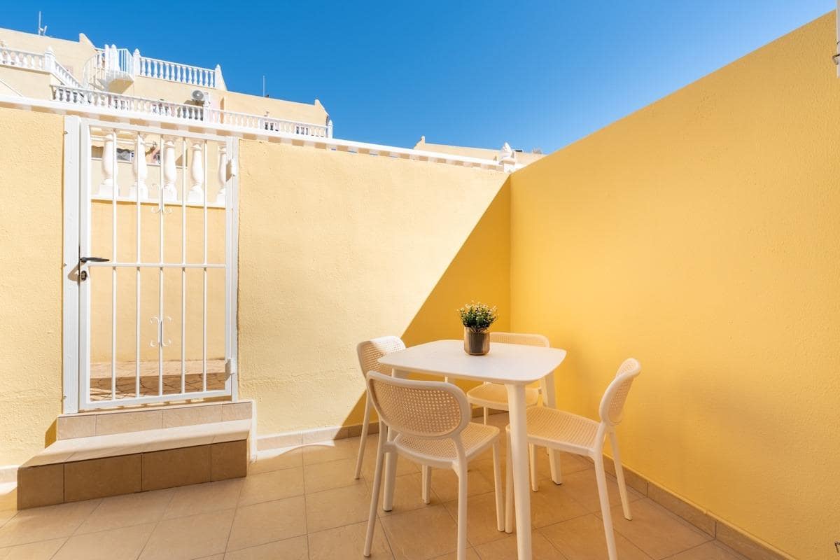 2 Zimmer Villa zu verkaufen in Playa Flamenca mit Pool - 229.800 € (Ref: 10156235)