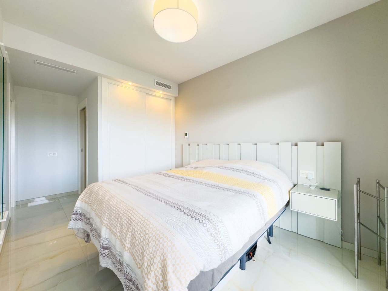 2 sypialnia Apartament na sprzedaż w Orihuela Costa z basenem garażem - 269 000 € (Ref: 10156265)