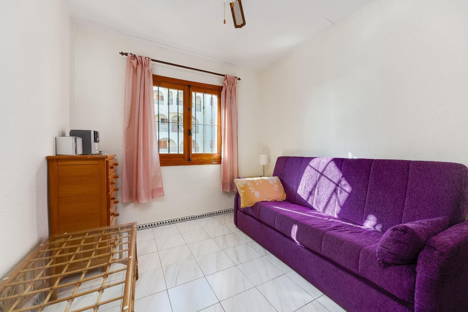Apartamento de 2 habitaciones en Torrevieja en venta con piscina - 169.990 € (Ref: 10156266)