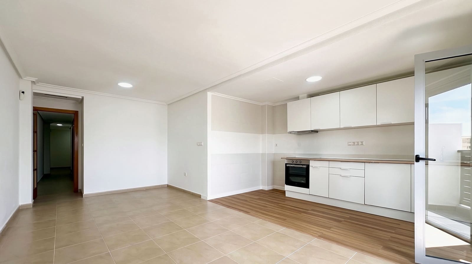 Apartamento de 3 habitaciones en Torrevieja en venta - 167.000 € (Ref: 10156899)