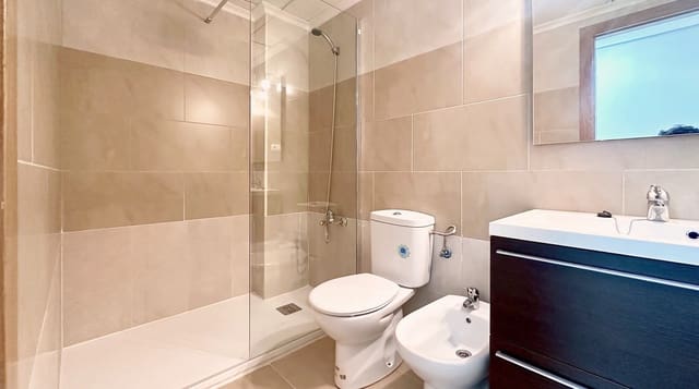 Apartamento de 3 habitaciones en Parque de las Naciones, Torrevieja en venta - 167.000 € (Ref: 10156899)