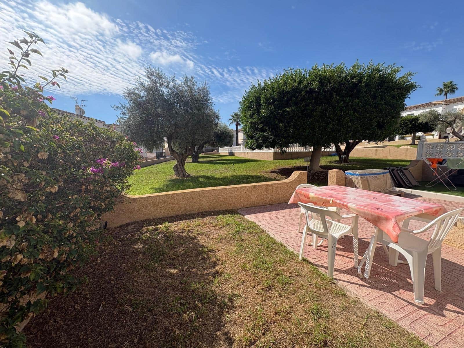 1 bedroom Bungalow for sale in Villamartin with pool - € 115,000 (Ref: 10158648)