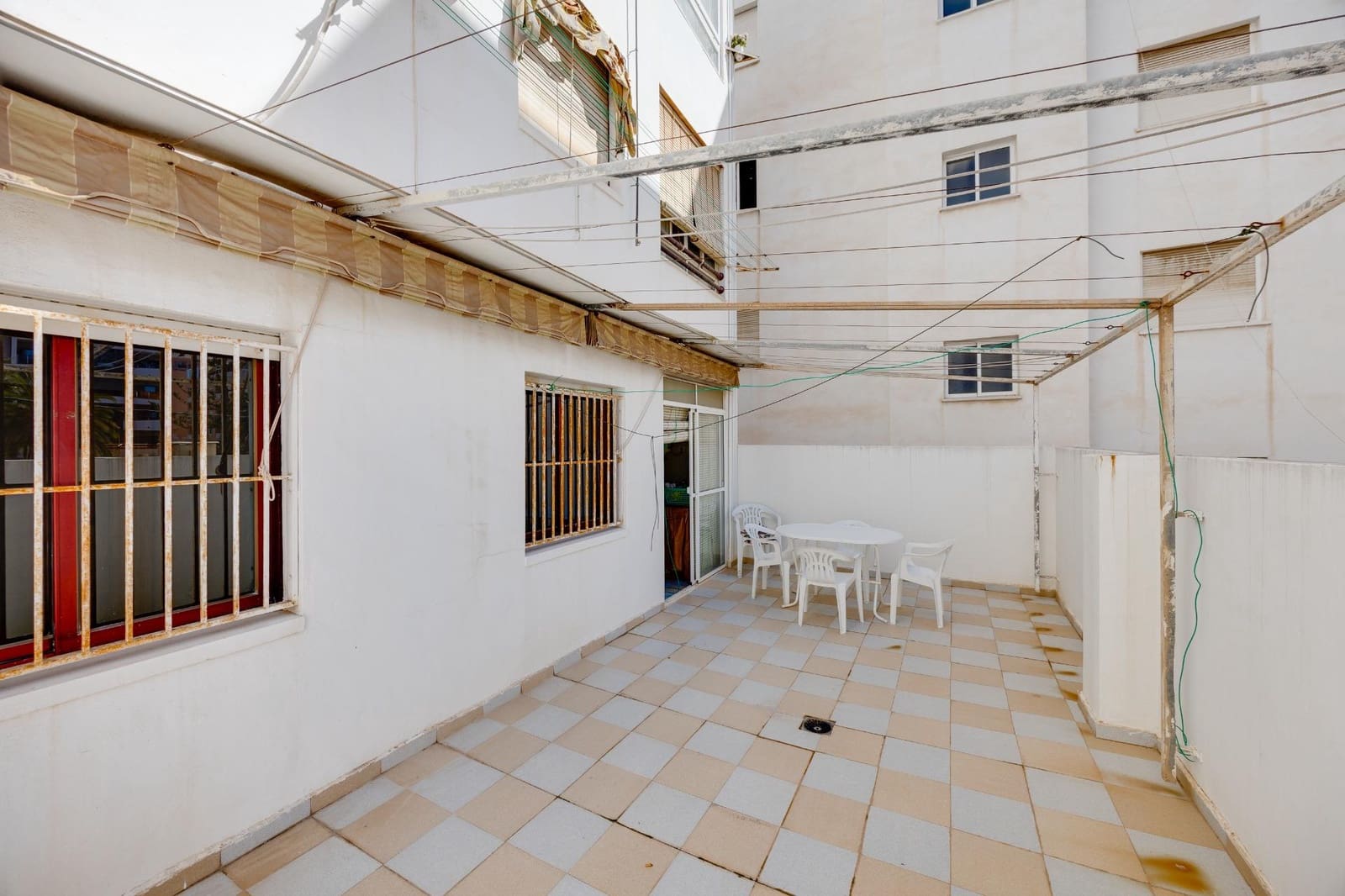 4 sypialnia Apartament na sprzedaż w Torrevieja - 249 900 € (Ref: 10159881)
