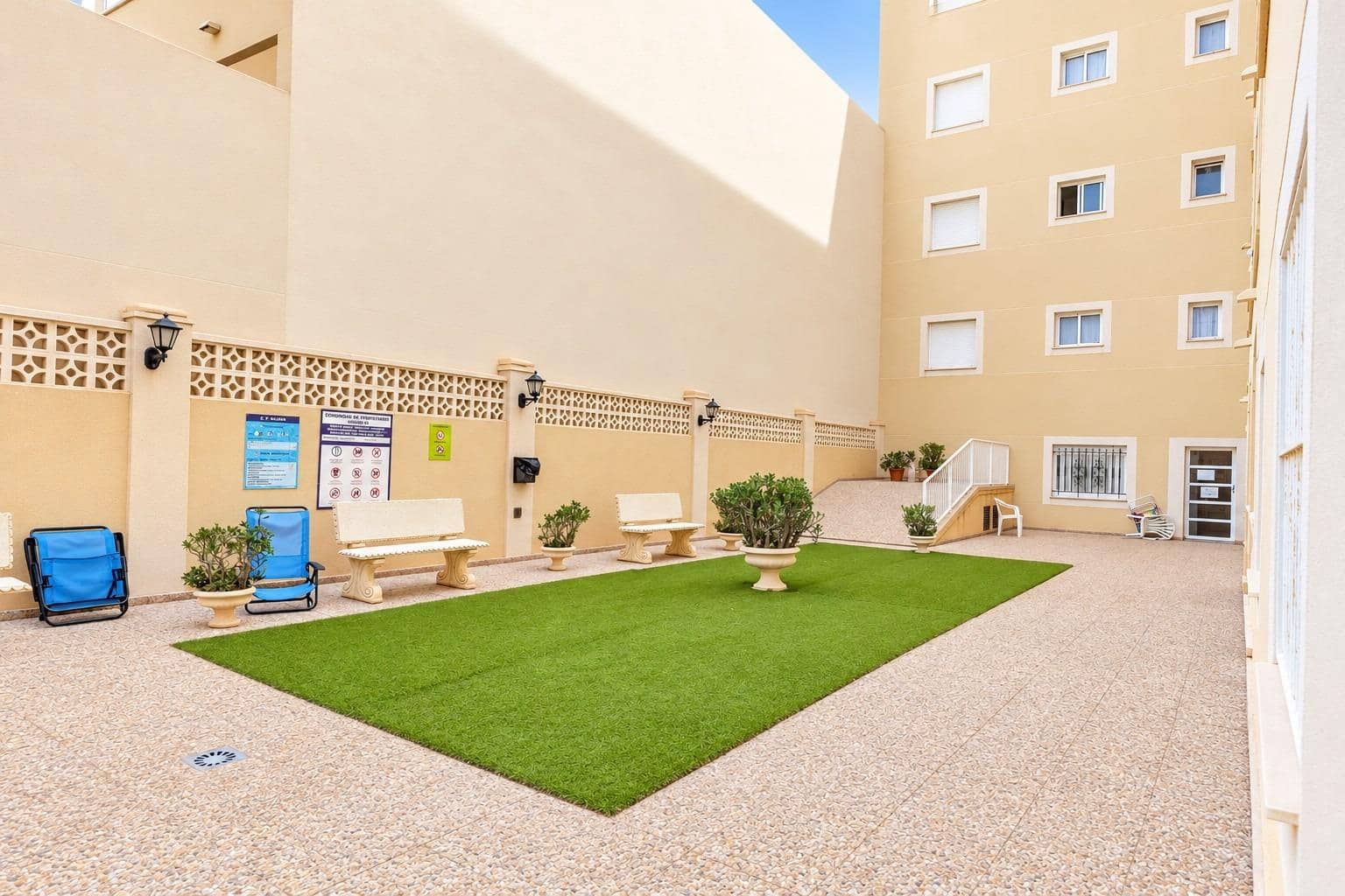 1 soverom Leilighet til salgs i Torrevieja med svømmebasseng - € 109 000 (Ref: 10159883)