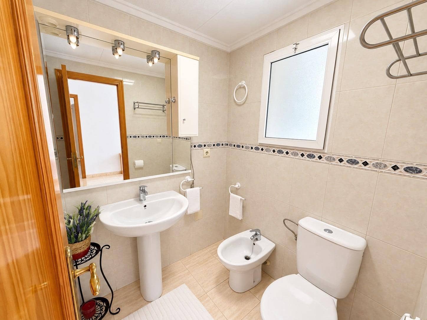 1 soverom Leilighet til salgs i Torrevieja med svømmebasseng - € 109 000 (Ref: 10159883)
