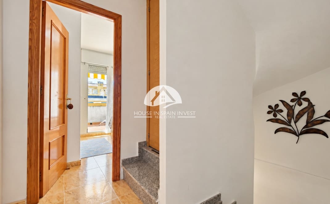 3 bedroom Townhouse for sale in La Florida with pool - € 197,950 (Ref: 10159884)