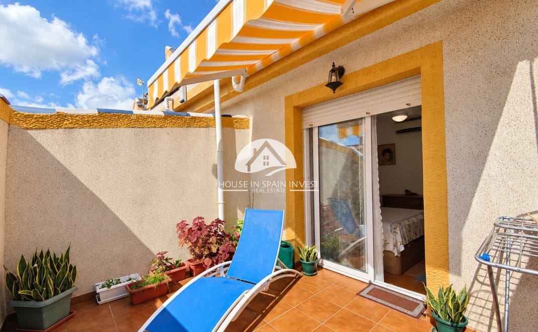 3 bedroom Townhouse for sale in La Florida with pool - € 197,950 (Ref: 10159884)