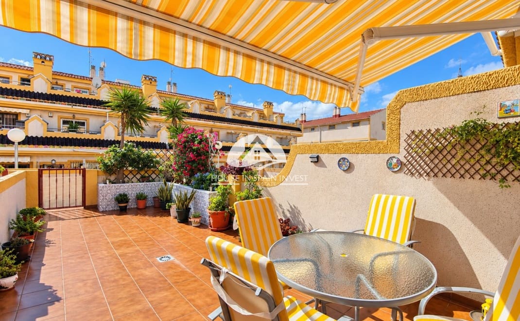 3 bedroom Townhouse for sale in La Florida with pool - € 197,950 (Ref: 10159884)