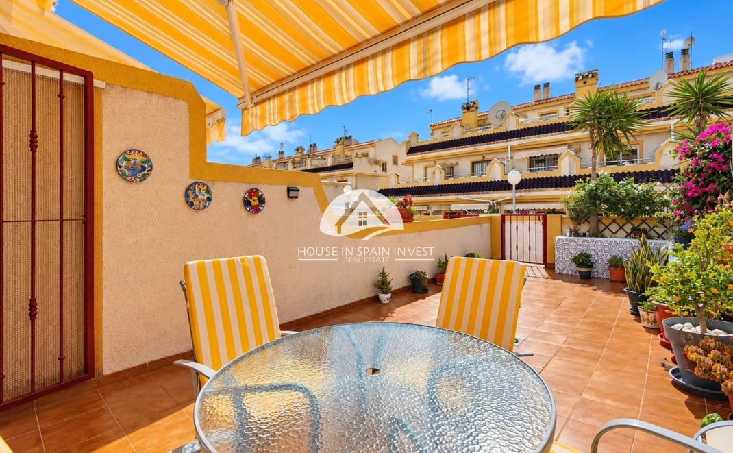 3 bedroom Townhouse for sale in La Florida with pool - € 197,950 (Ref: 10159884)