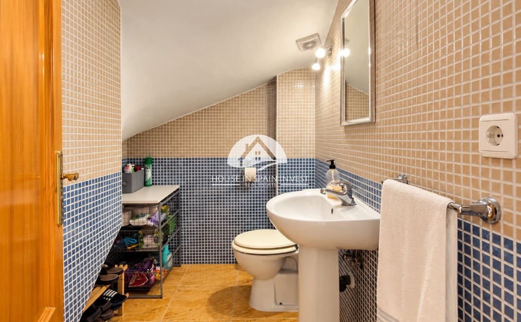 3 bedroom Townhouse for sale in La Florida with pool - € 197,950 (Ref: 10159884)