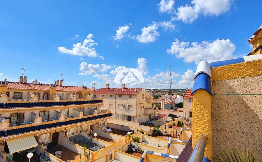 3 bedroom Townhouse for sale in La Florida with pool - € 197,950 (Ref: 10159884)