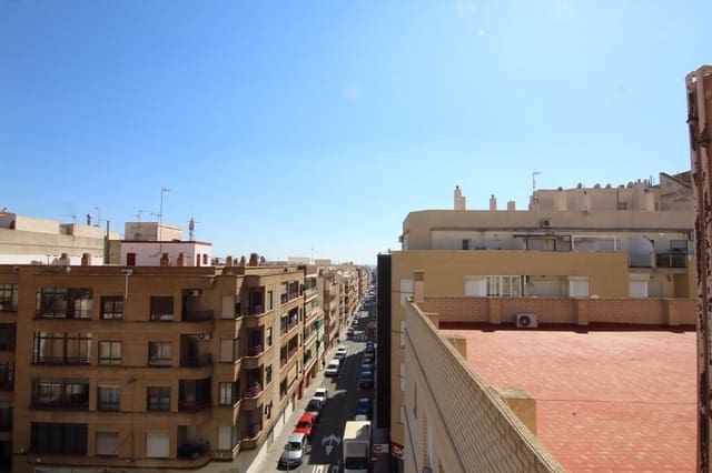 2 quarto Penthouse para venda em Centro - Muelle Pesquero, Torrevieja - 144 900 € (Ref: 10159886)