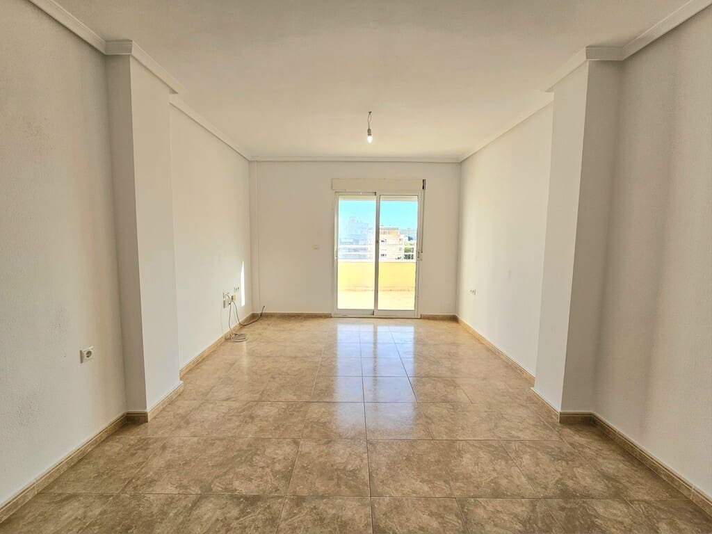 2 quarto Penthouse para venda em Torrevieja - 144 900 € (Ref: 10159886)