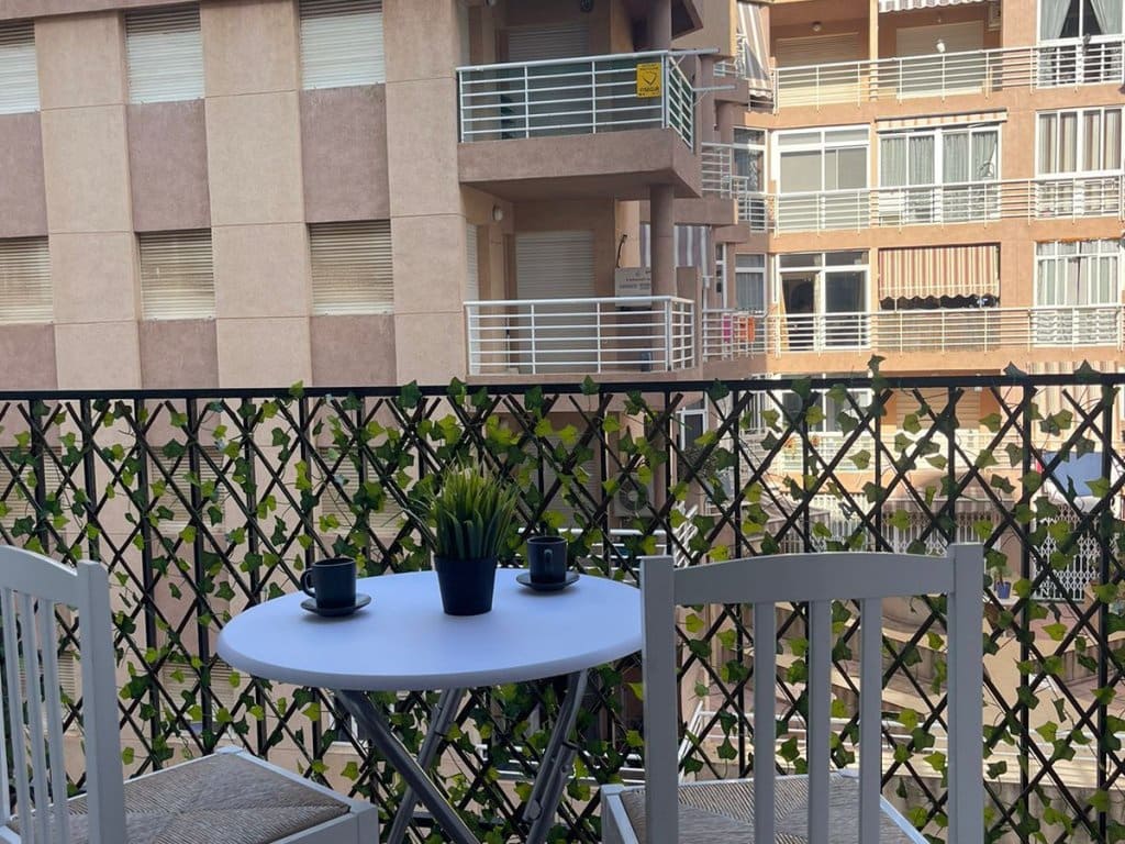 Leilighet til salgs i Torrevieja - € 90 000 (Ref: 10163465)