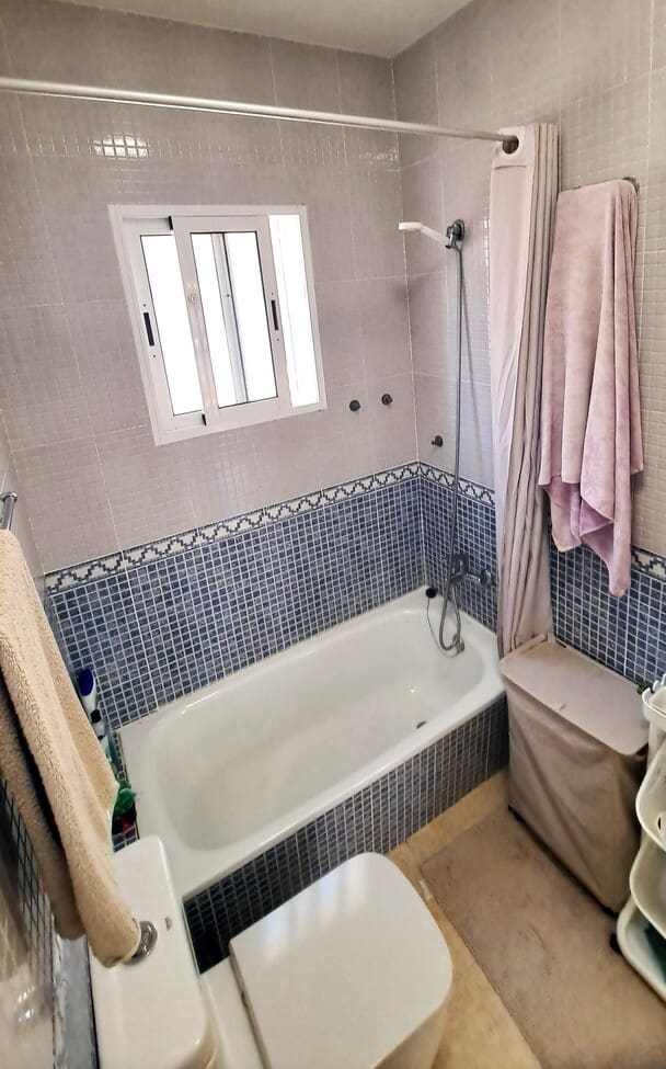 2 sovrum Hus till salu i Filipinas med pool garage - 194 995 € (Ref: 10170328)